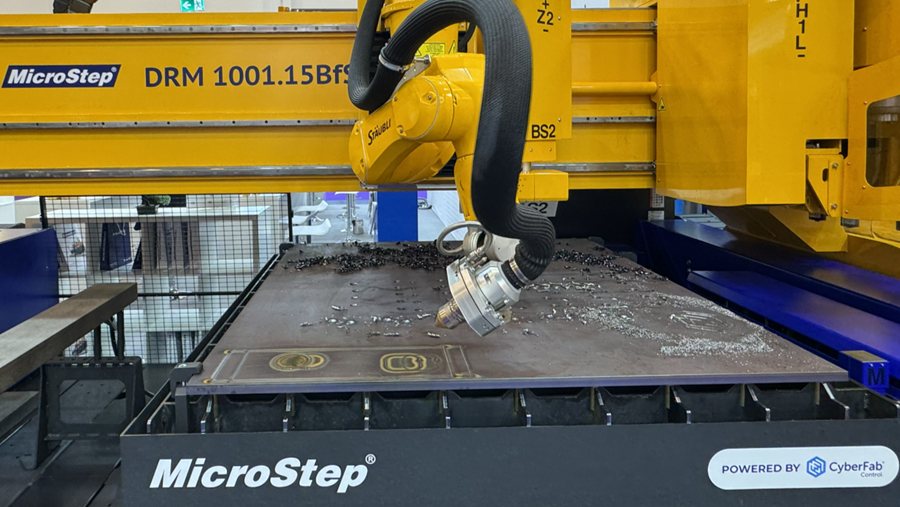 Adaptieve hoogteregeling voor robotgestuurde bewerking