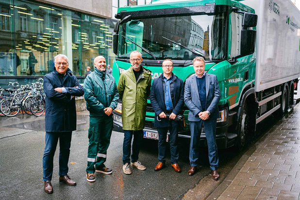 Igepa neemt hybride elektrische vrachtwagen in gebruik