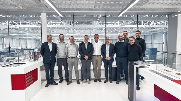 BOBST verwerft meerderheid in Dücker Robotics 