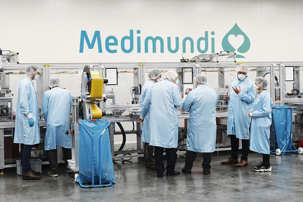 Medimundi schenkt FFP2-maskers aan Kom op tegen Kanker 