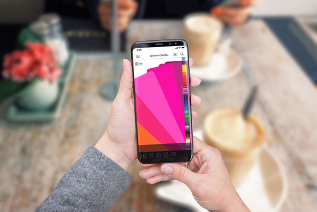 L'application de nuanciers n°1 pour les professionnels du marché de la communication visuelle et graphique !