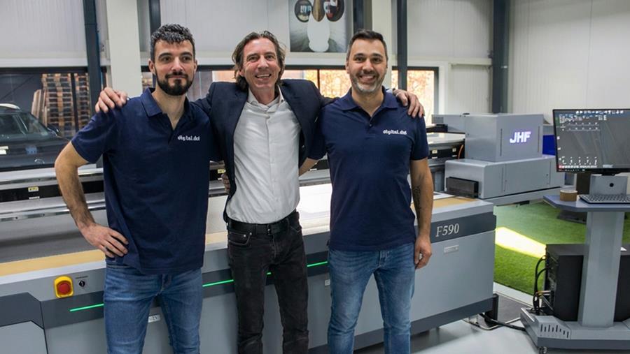 Digital Dot breidt JHF-aanbod uit met vlakbedprinters