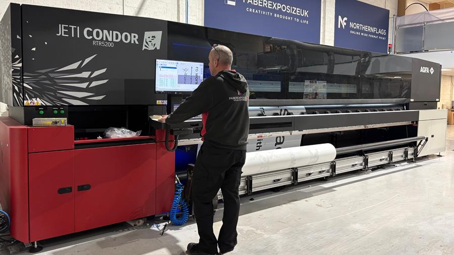 FaberExposize installe le premier Jeti Condor RTR5200 au Royaume-Uni