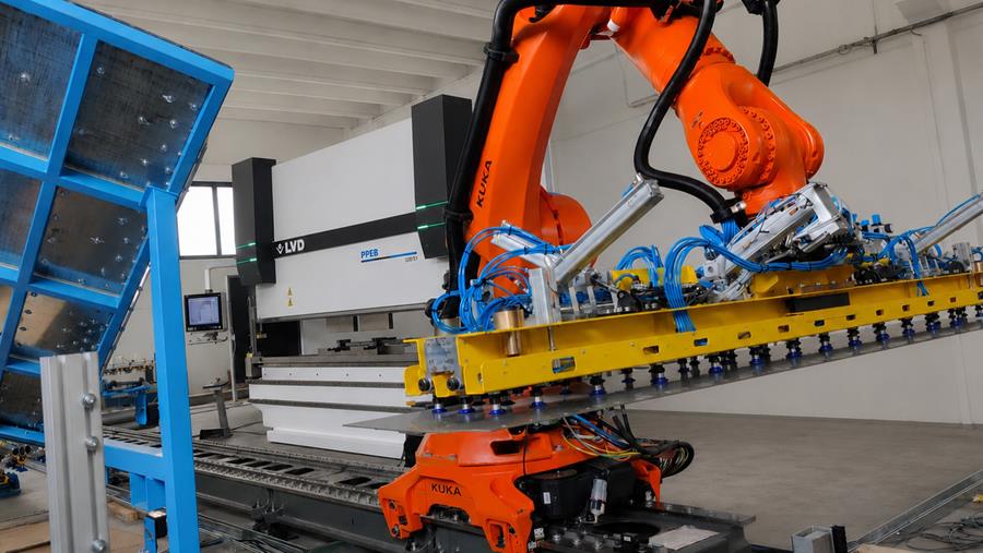 LVD et REA Robotics annoncent un partenariat stratégique pour l'automatisation avancée du pliage