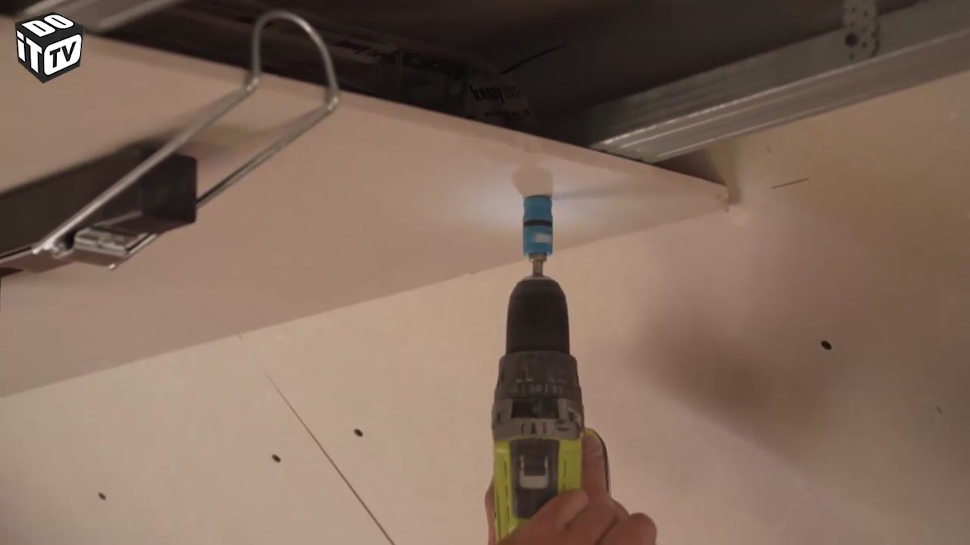 Comment habiller un grenier avec des plaques de plâtre?